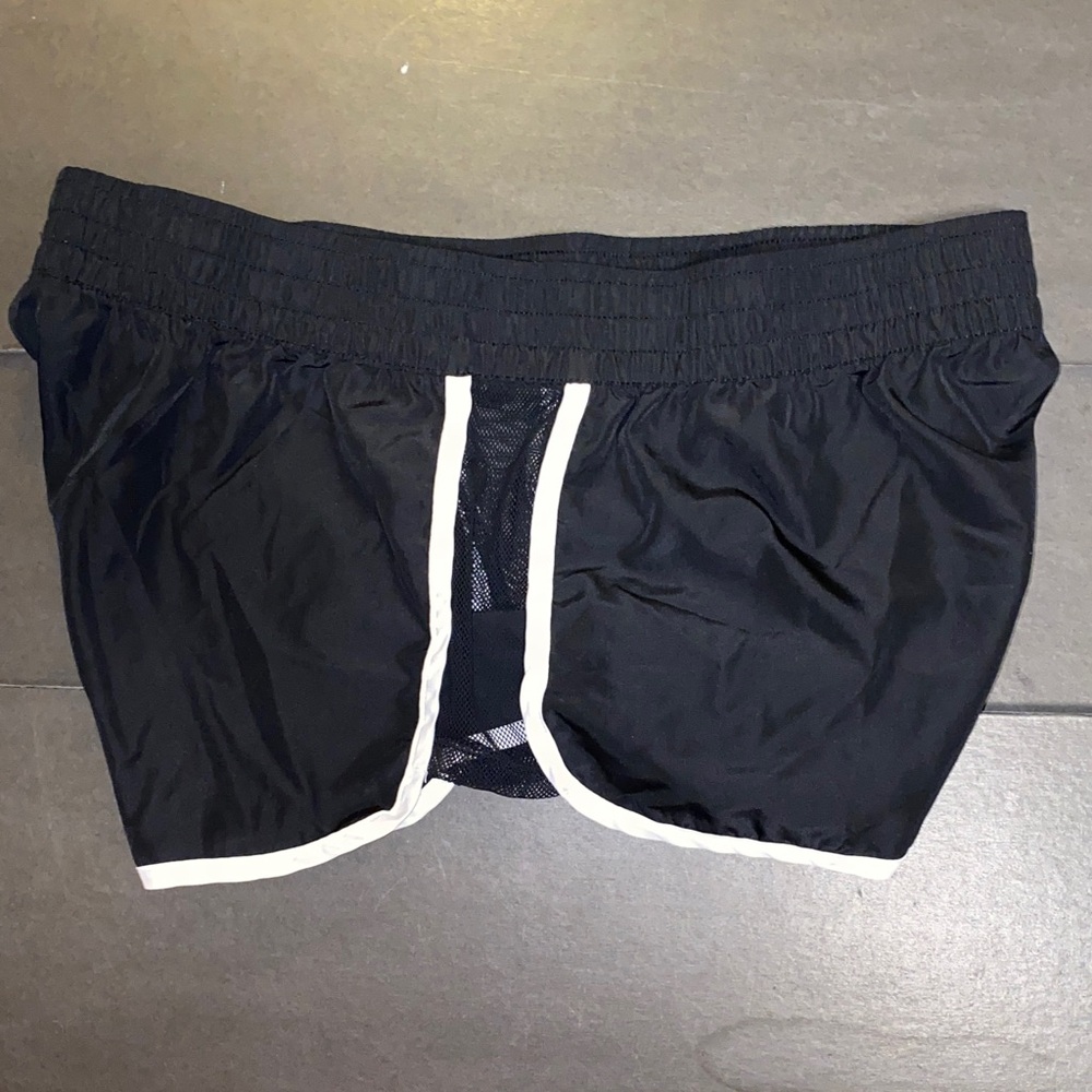 No Boundaries Large Women's Woven Mid-Rise Piped Dolphin Shorts 2.5" - Picture 7 of 9